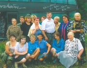М.Н. Тесов с жителями во время поездки в Колюпаново